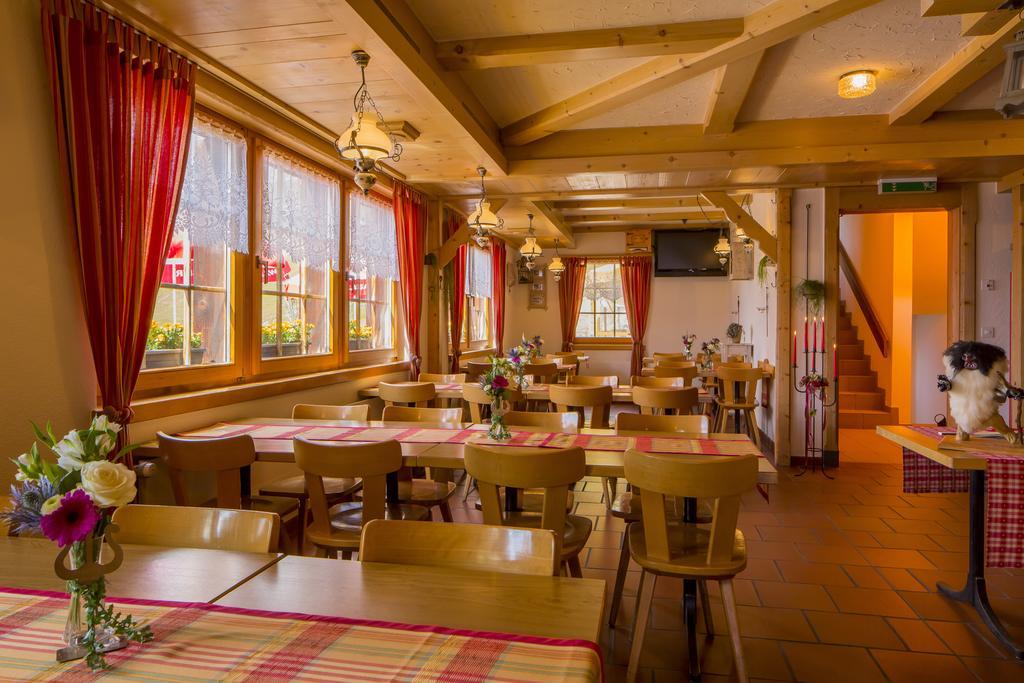 Alpenhotel Zur Wildi Lauchernalp Wiler المظهر الخارجي الصورة