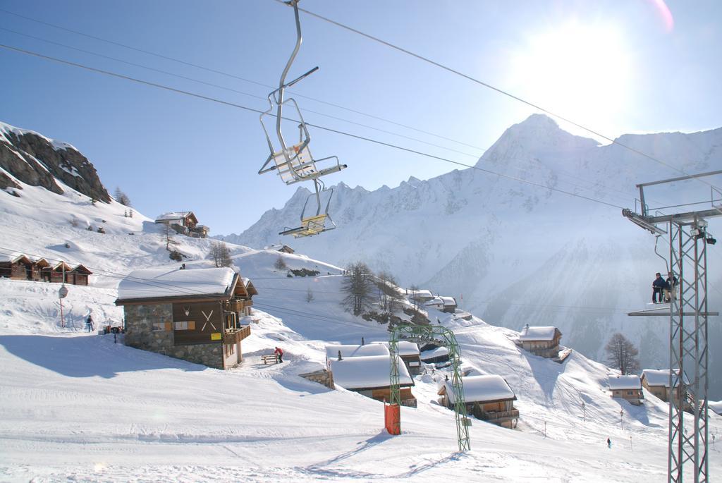 Alpenhotel Zur Wildi Lauchernalp Wiler المظهر الخارجي الصورة
