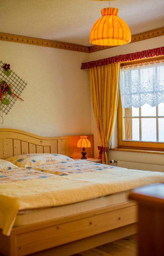 Alpenhotel Zur Wildi Lauchernalp Wiler المظهر الخارجي الصورة
