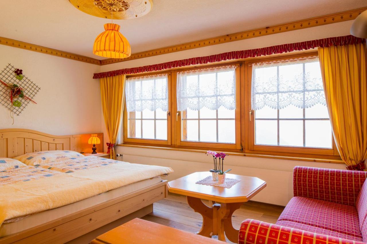 Alpenhotel Zur Wildi Lauchernalp Wiler المظهر الخارجي الصورة