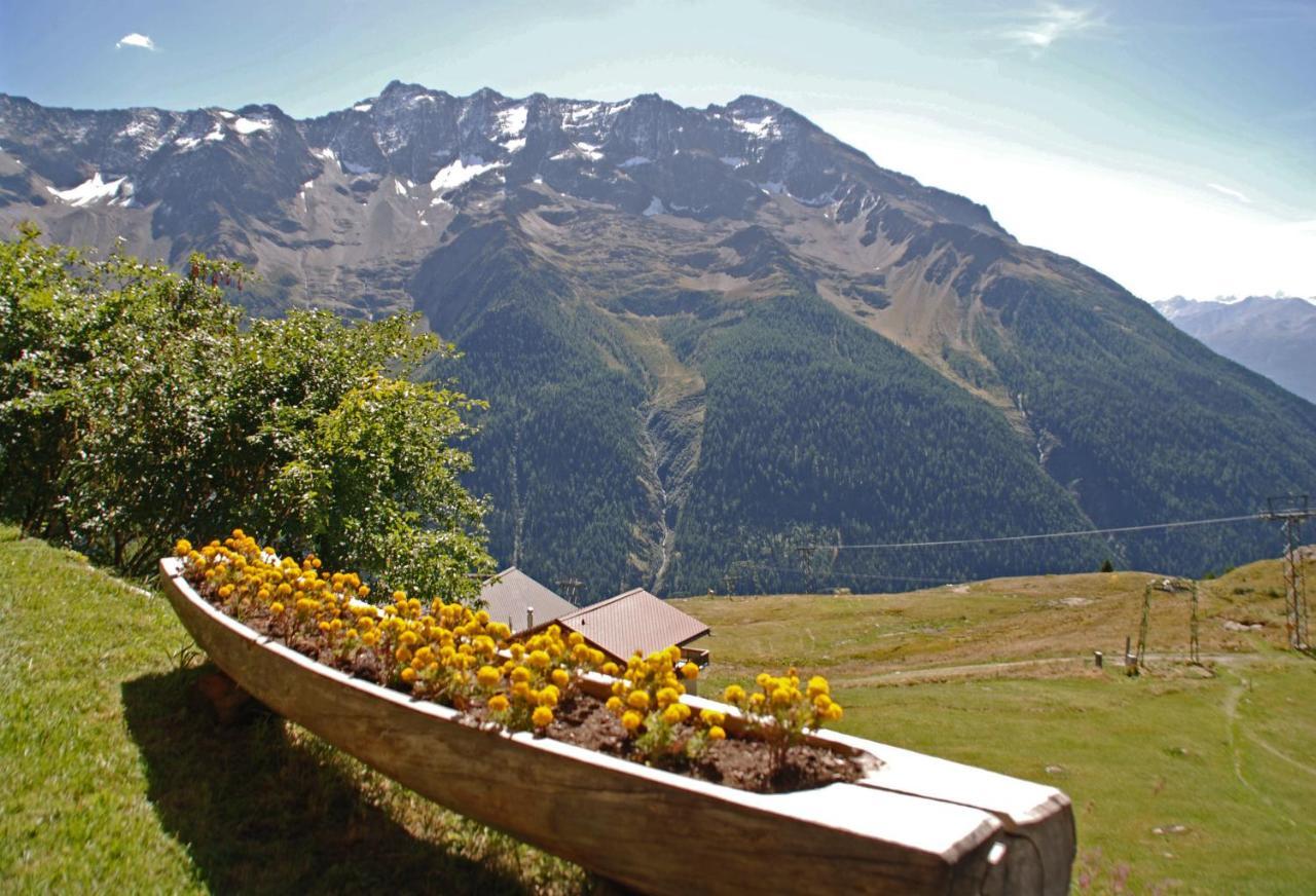 Alpenhotel Zur Wildi Lauchernalp Wiler المظهر الخارجي الصورة
